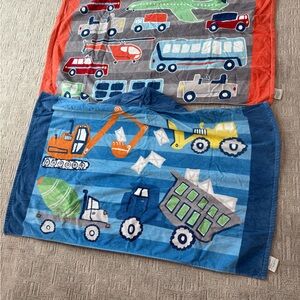 Set of 2 Pottery Barn Kids beach/ bath towels